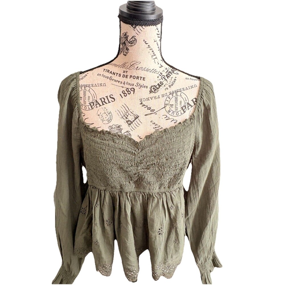 American Eagle Green Eyelet Long Sleeve Large Crop Top Fairycore Cottagecore